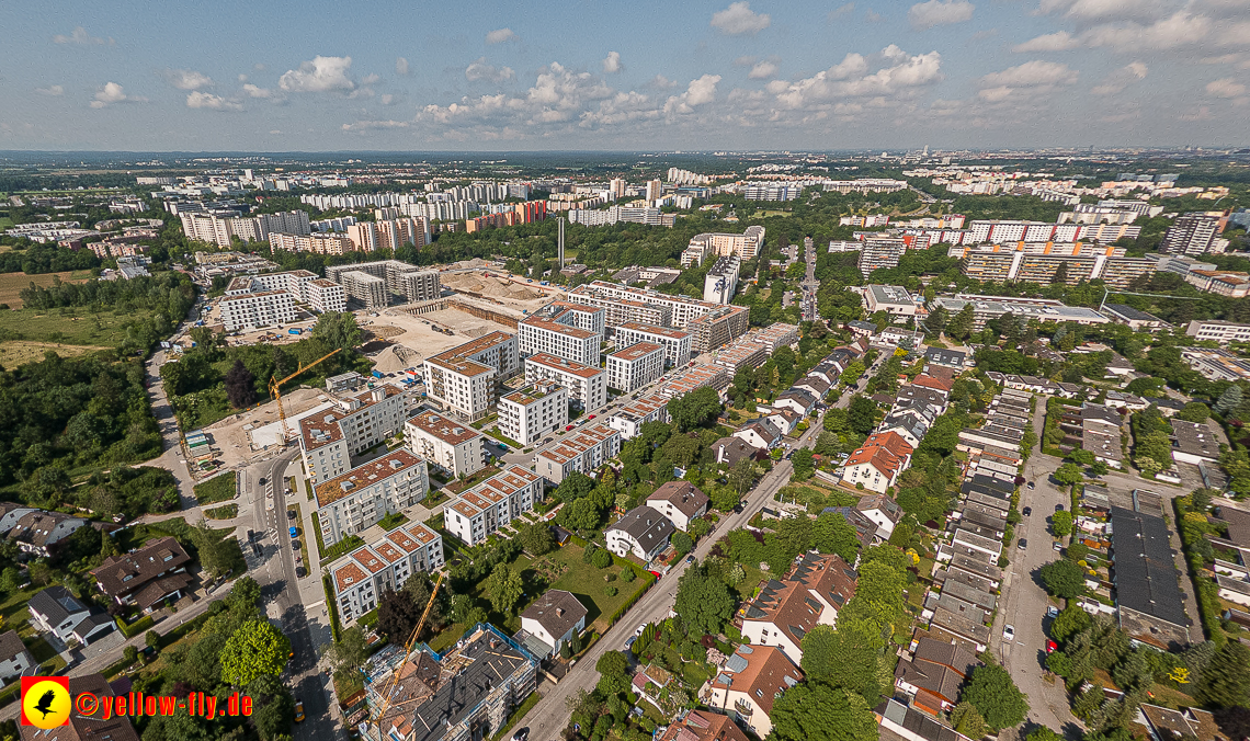 07.06.2023 - Aktuelle Luftbilder aus dem Alexisquartier und Pandion Verde in Neuperlach in München